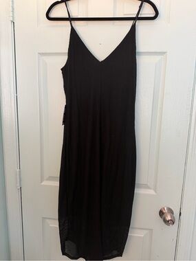 Express Black V-Neck Midi Slip Dress with Thin Straps
